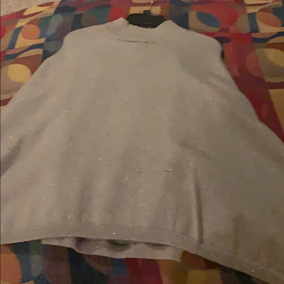 Sweater - Picture 3 of 3